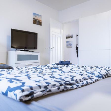 Exklusives Apartment Im Historischen Wohnhaus Mit Kamin, Bad & Viel Platz Бремерхафен Экстерьер фото