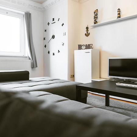 Exklusives Apartment Im Historischen Wohnhaus Mit Kamin, Bad & Viel Platz Бремерхафен Экстерьер фото