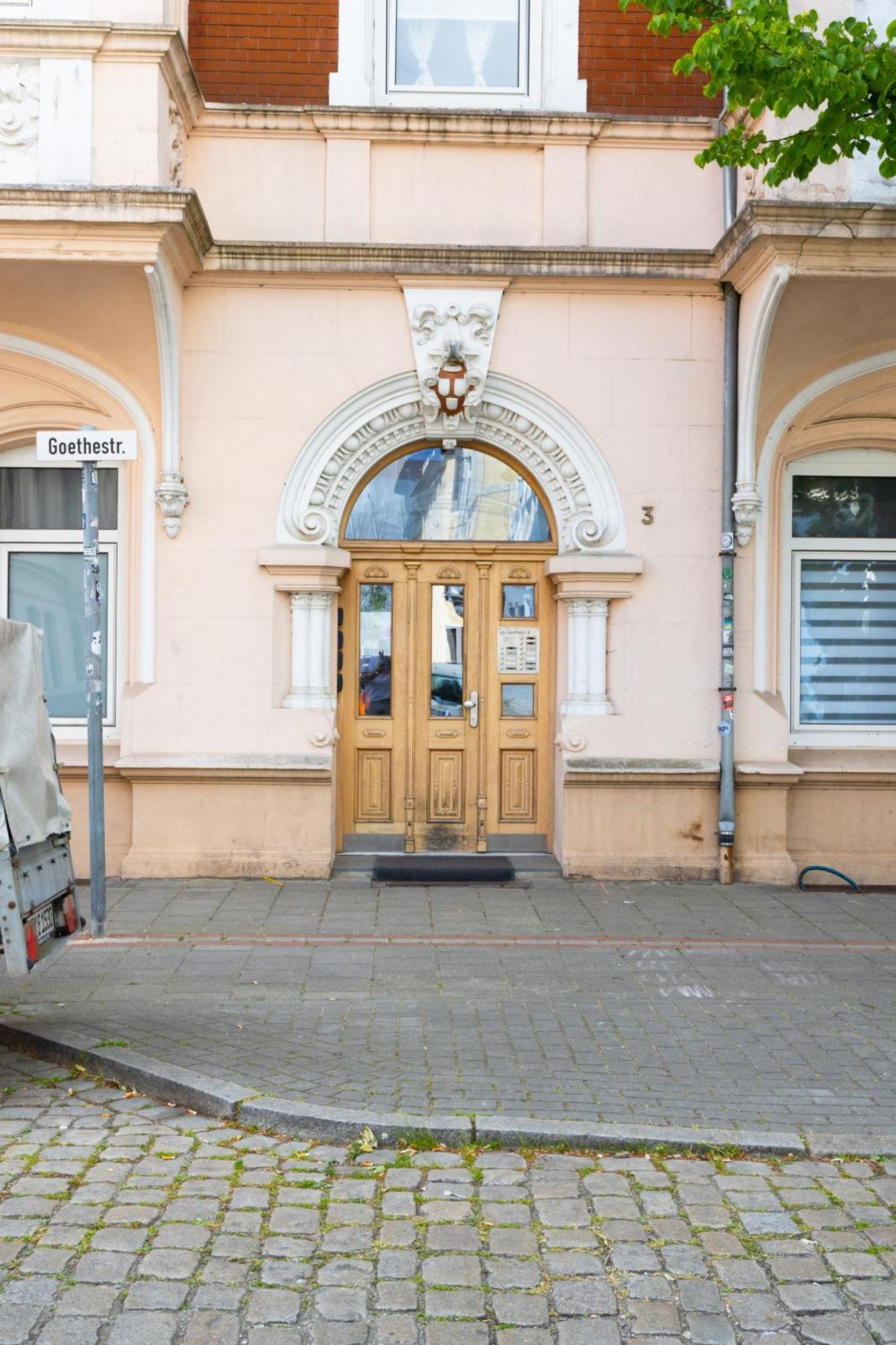 Exklusives Apartment Im Historischen Wohnhaus Mit Kamin, Bad & Viel Platz Бремерхафен Экстерьер фото